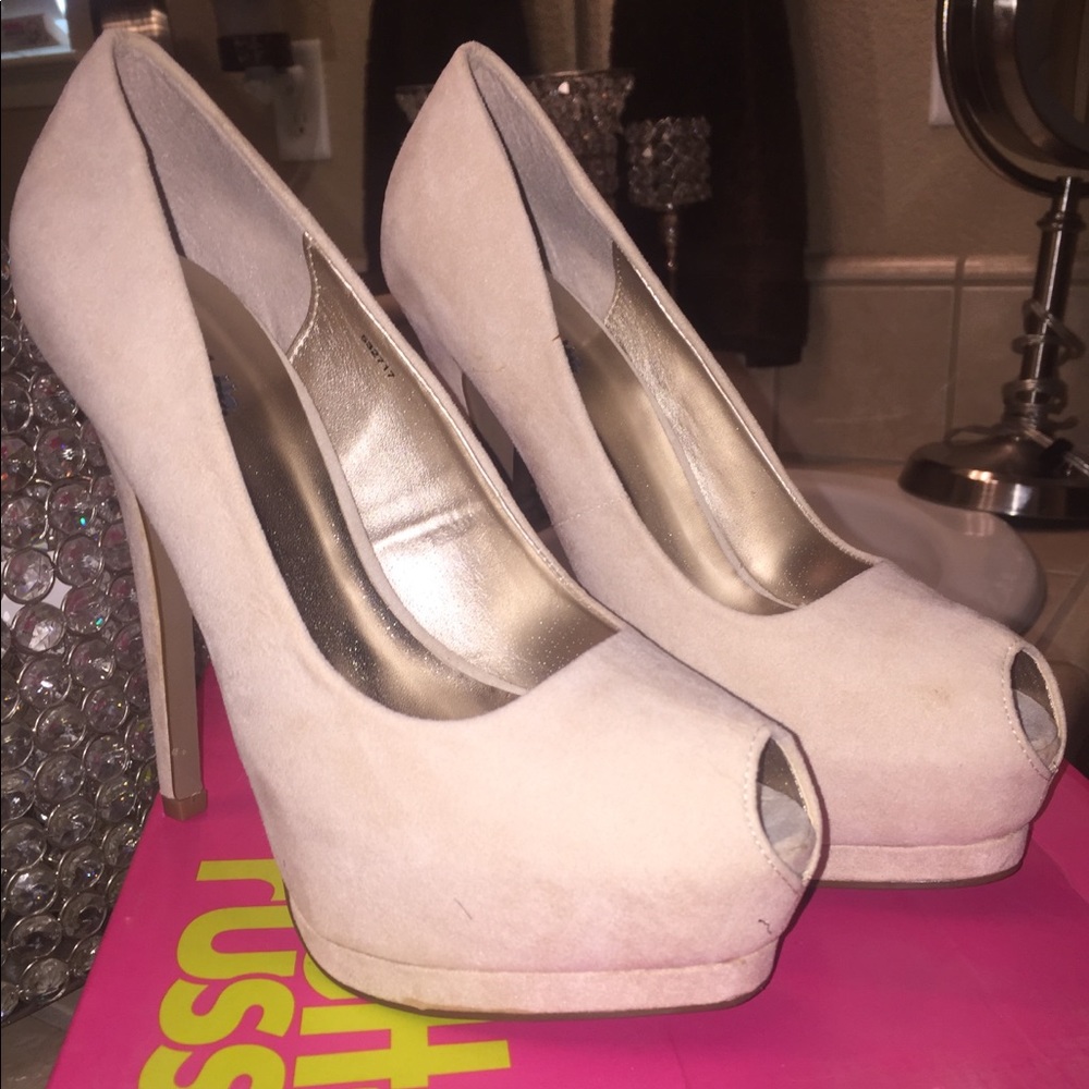 Women’s shoes